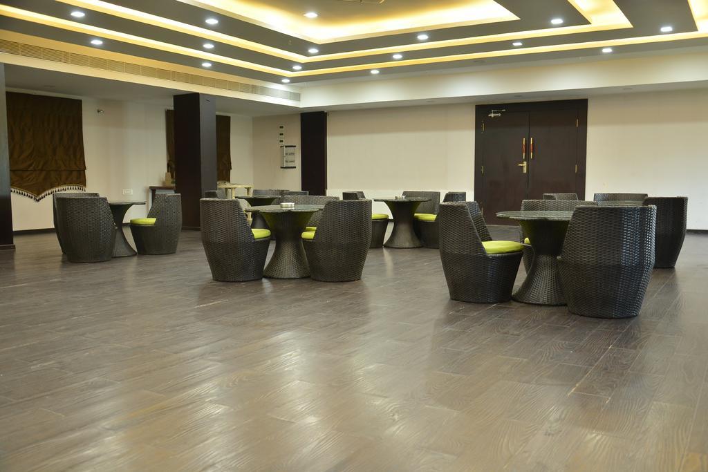 Hotel Palmyra Grand Suite - Tirunelveli Exterior foto